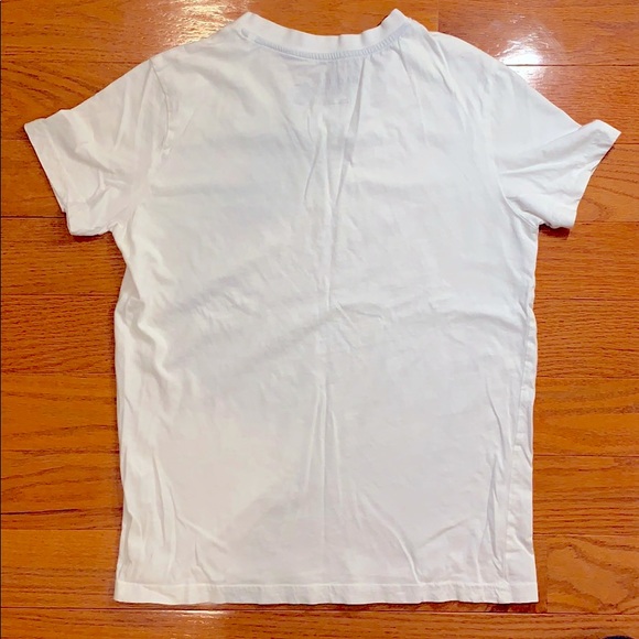 Cool White Vacation T-shirt Sunglasses Pocket - Picture 2 of 2